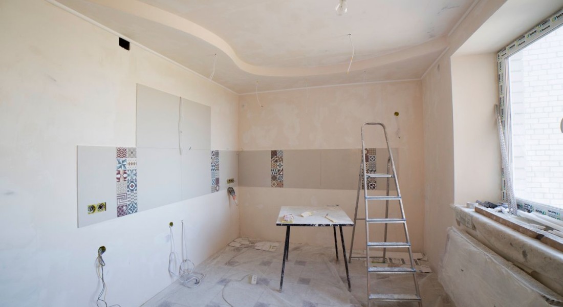 Meer ruimte zonder verhuizen: zo werkt een prefab aanbouw