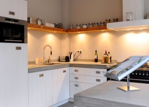 Strakke houten keuken RestyleXL