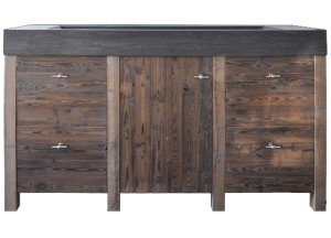 Betonnen wasbak met houten badkamermeubel