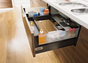 Hoekkast SPACE Corner en voorraadkast Space Tower