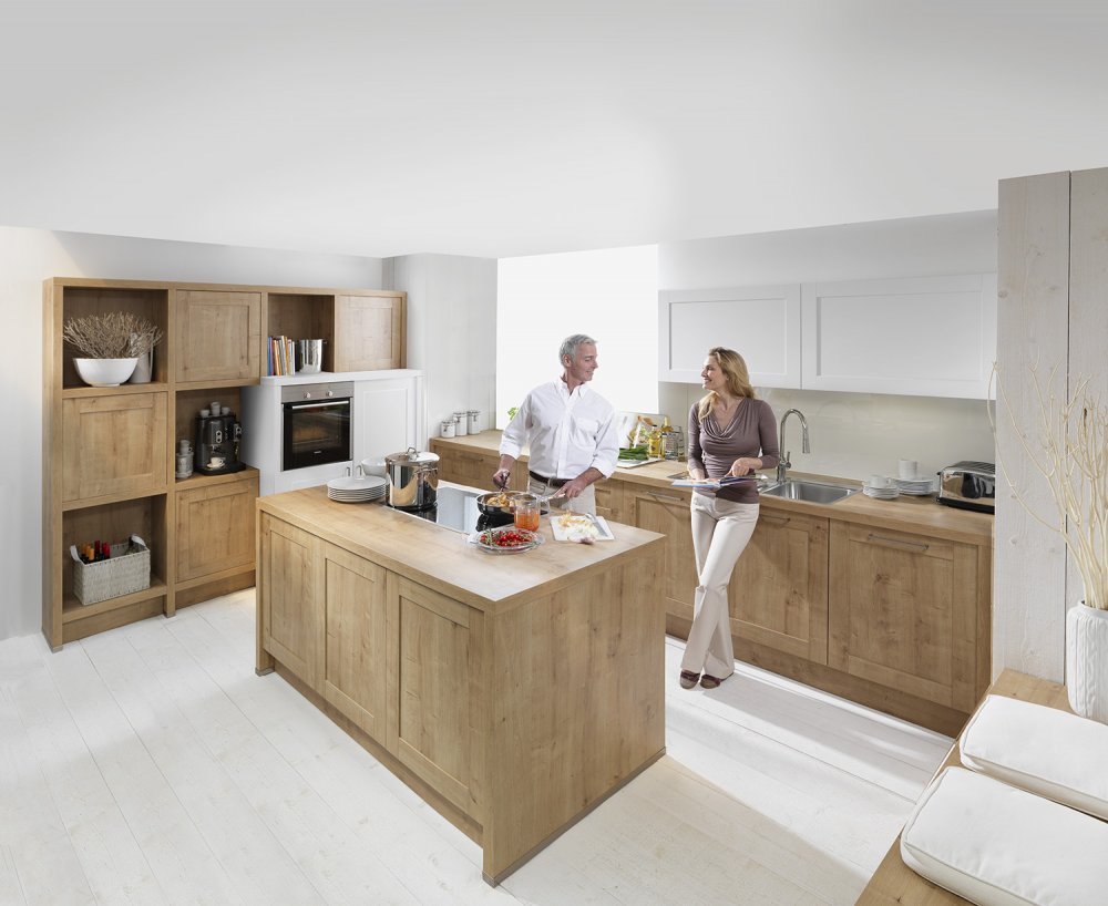 Logic keuken hout en wit