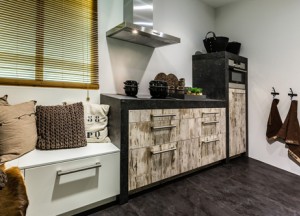 Uw KeukenSpeciaalzaak selectiv landelijk stoer