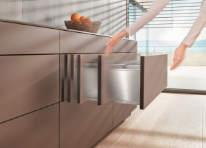 Tip-On Blumotion voor greeploze keukenkasten | Blum - Blum