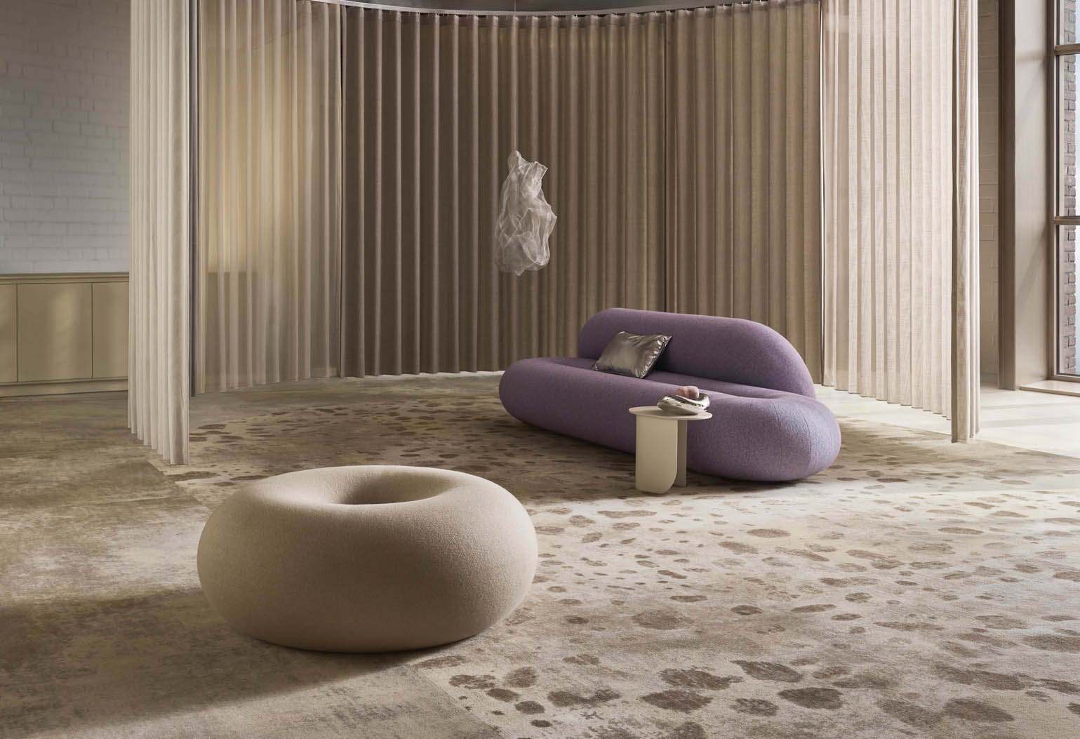 Foto Haal met deze nieuwe tapijtcollectie de kleuren van het universum in huis FotoHaal met deze nieuwe tapijtcollectie de kleuren van het universum in huis