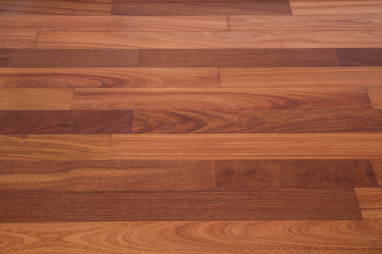 Een pvc vloer die voelt als echt hout! #pvc #pvcvloer #houtenvloer #vloer 