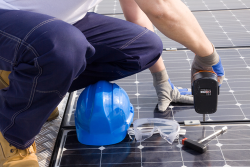 Is jouw dak geschikt voor zonnepanelen #zonnepanelen #wonen #duurzaamwonen