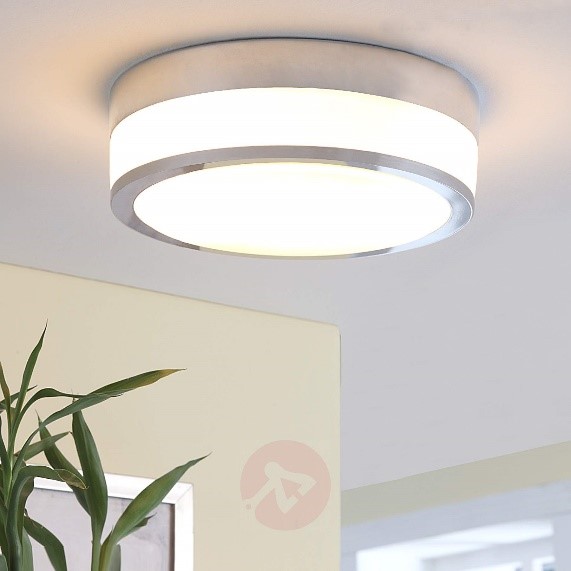 Plafondlamp voor de badkamer #verlichting #badkamer #badkamerverlichting