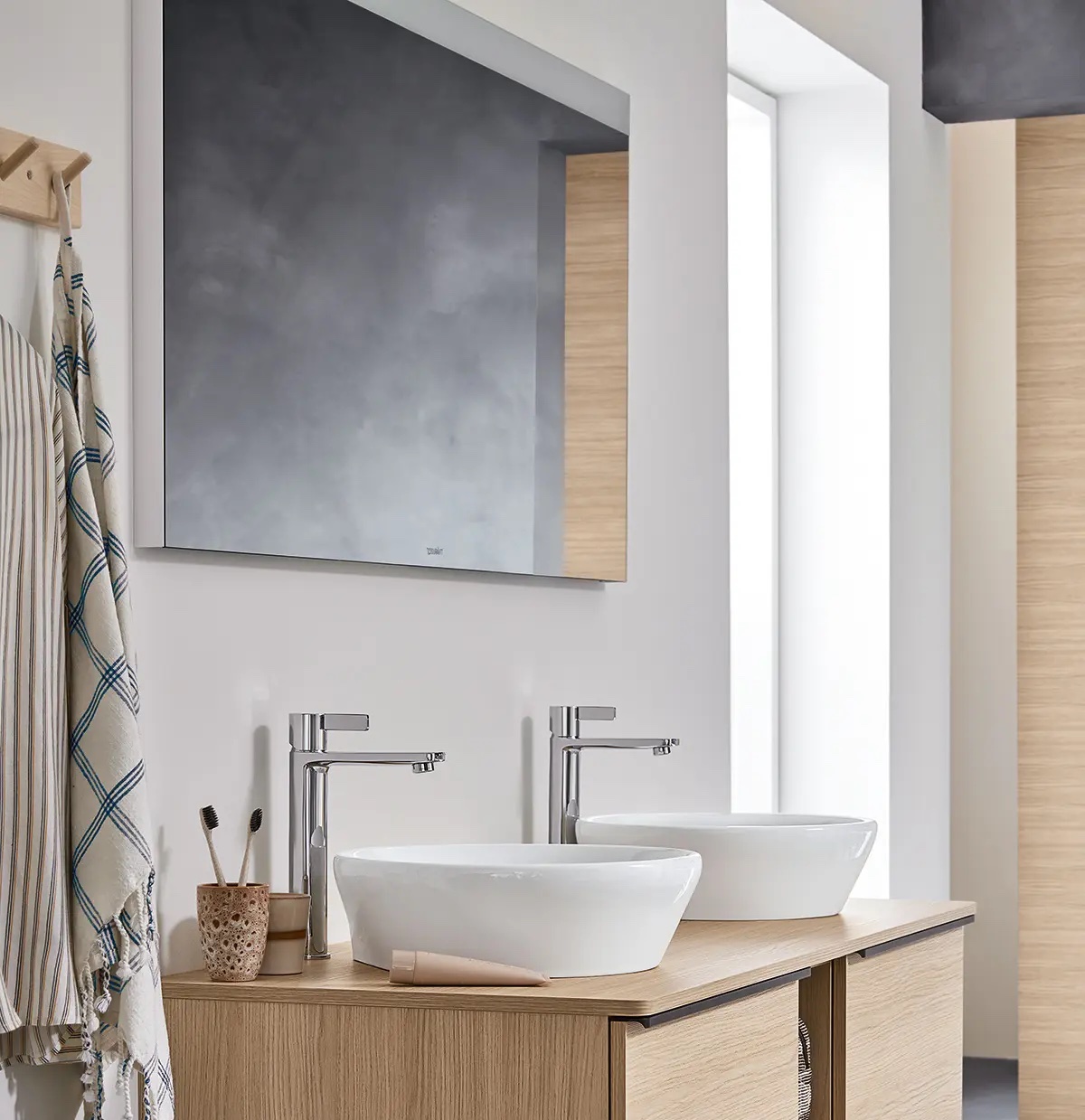 Kranen en wastafels voor een stijlvolle badkamer #badkamer #badkameridee #badkamerinspiratie #duravit #dneo #kranen #badkamerkraan