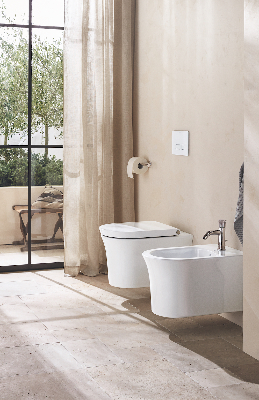 Toilet voor absolute hygiene met Hygieneflush van Duravit #duravit #toilet #hygiene #hygieneflush