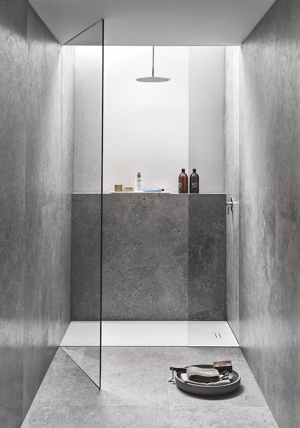 Douche inspiratie. Douchevloer Geberit Sestra. #douche #douchevloer #badkamer #inloopdouche #geberit #sestra