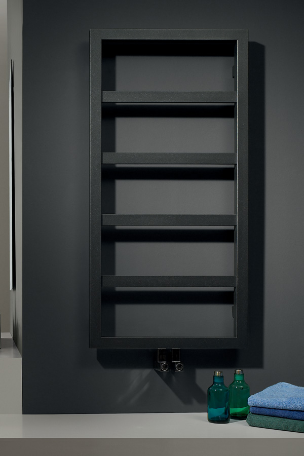 Stijlvolle Zwarte Badkamerradiator Warmte En Klasse