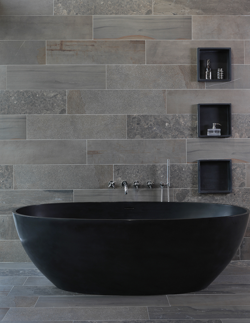 Vrijstaand bad van solid surface met een antraciet kleur. LUVA1800A bad van Luca Sanitair - Italiaans Design #bad #design #badkamer