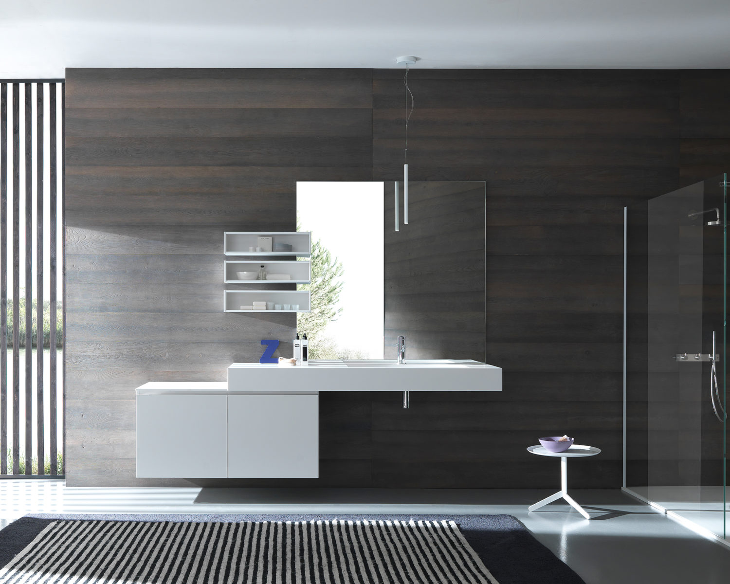 Italiaanse badkamer met design badkamermeubel Light van Modulnova #badkamer #badkamerinspiratie #modulnova #badkamermeubel #madeinitaly #design