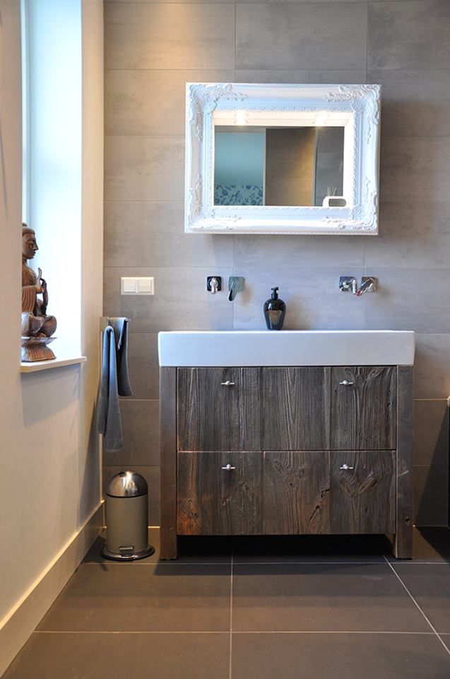 Houten badkamermeubel van barnwood via Restylexl