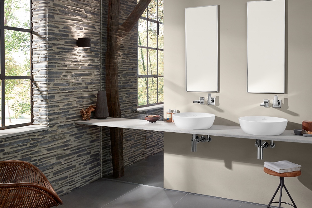 Artis, de nieuwe Villeroy & Boch premium-editie van opzetwastafels, zorgt voor een moderne trendy look in de badkamer. Het verfijnde design, met bijzonder dunne wanddiktes is gemaakt van het innovatieve materiaal TitanCeram. 