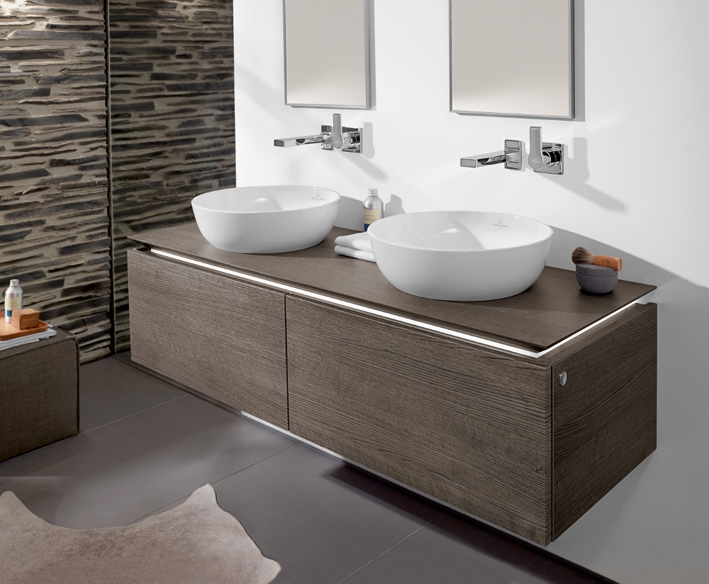 Artis, de nieuwe Villeroy & Boch premium-editie van opzetwastafels, zorgt voor een moderne trendy look in de badkamer. Het verfijnde design, met bijzonder dunne wanddiktes is gemaakt van het innovatieve materiaal TitanCeram. 
