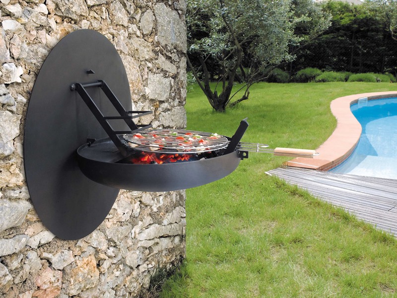 In hoogte verstelbare barbecue aan de wand. #Sigmafocus