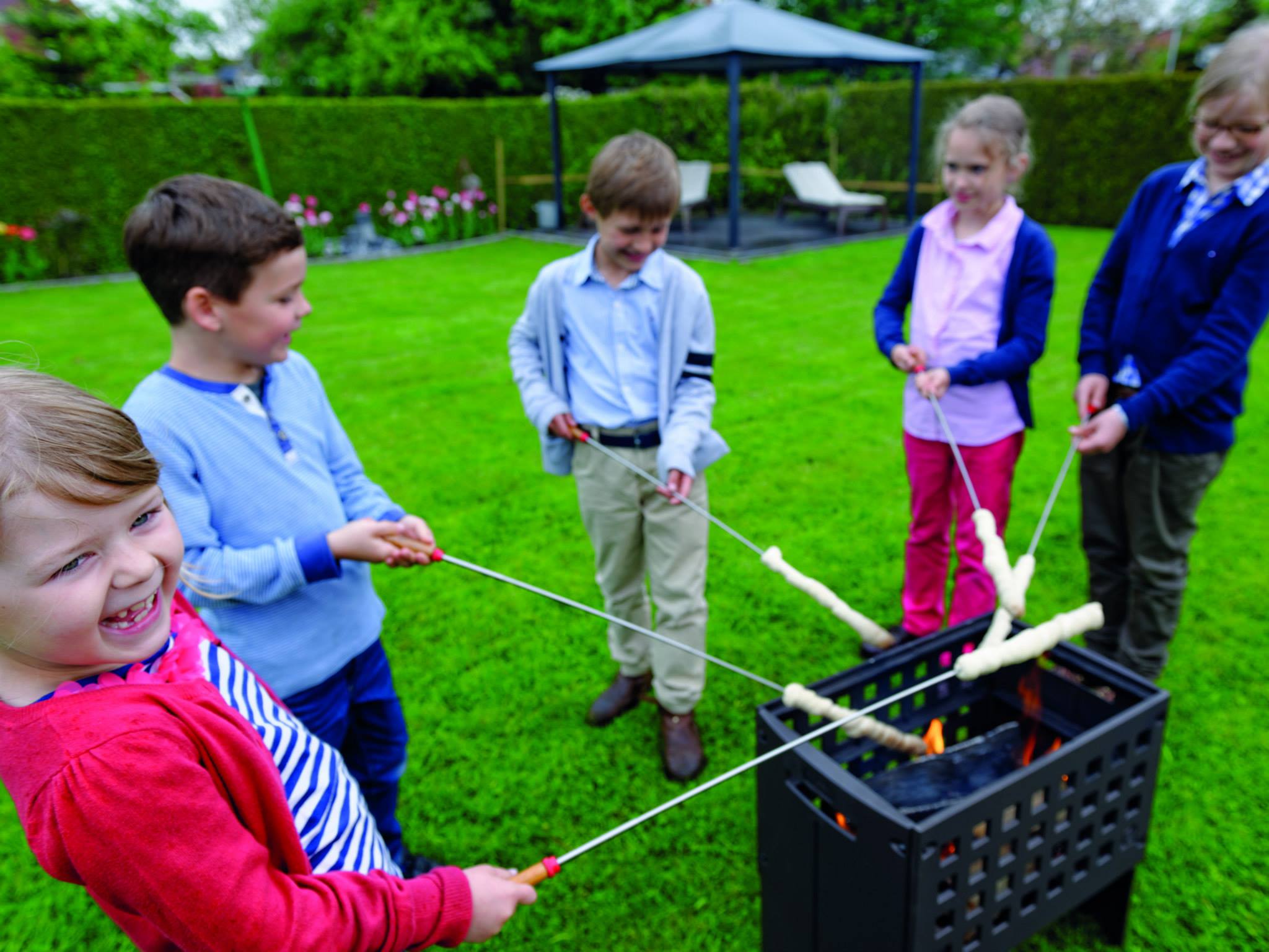 Barbecue en tuinhaard Outfire vuurbox Helex