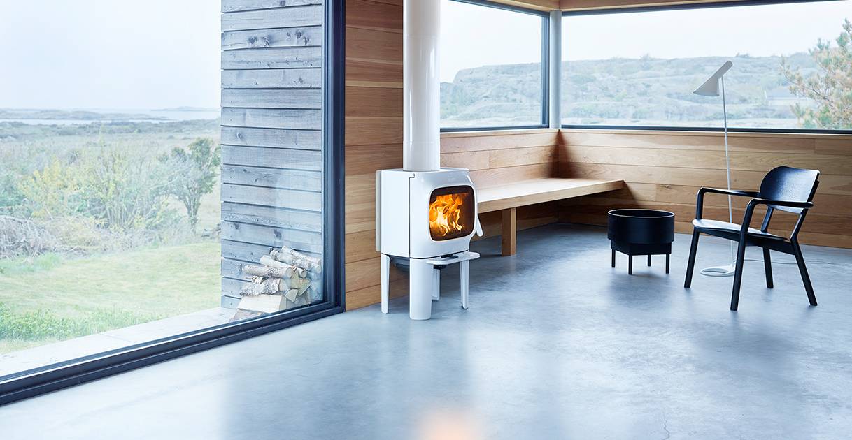 Witte houtkachel Jotul F 105