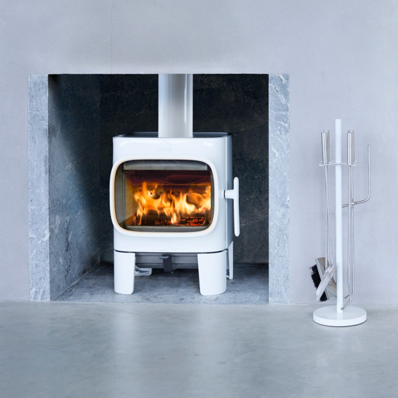 Witte houtkachel Jotul F 105