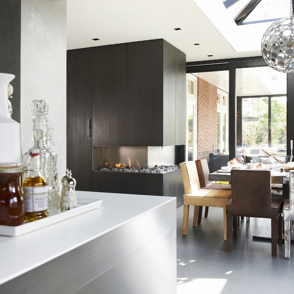 Hoekhaard in woonkeuken jaren 30 villa - keuken Culimaat Vertex