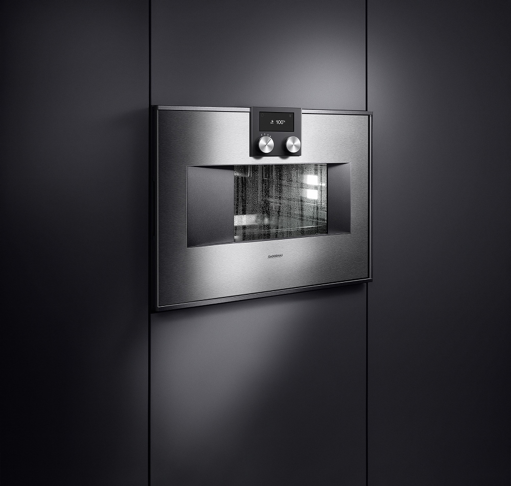 Combi-stoomoven met volautomatisch reinigingssysteem uit de 400 serie van Gaggenau