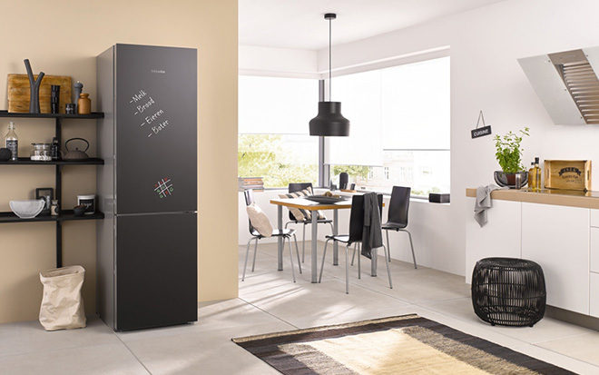 Miele vrijstaande koel-vriescombinatie met krijtbord - BlackBoard Edition