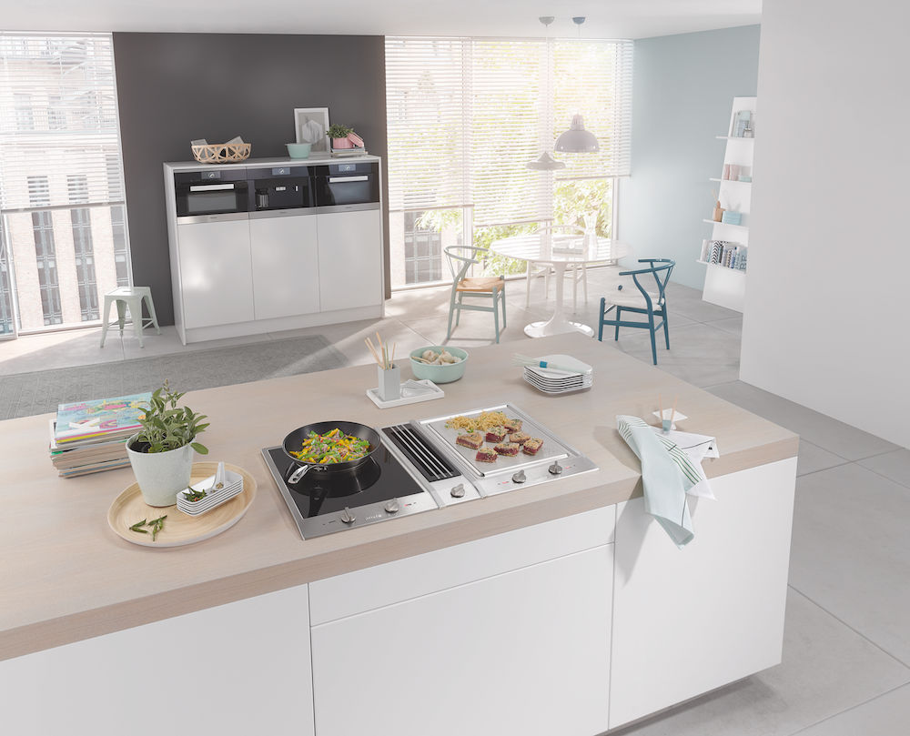 Miele inductiekookplaat combiset-elementen met werkbladafzuiging in kookeiland