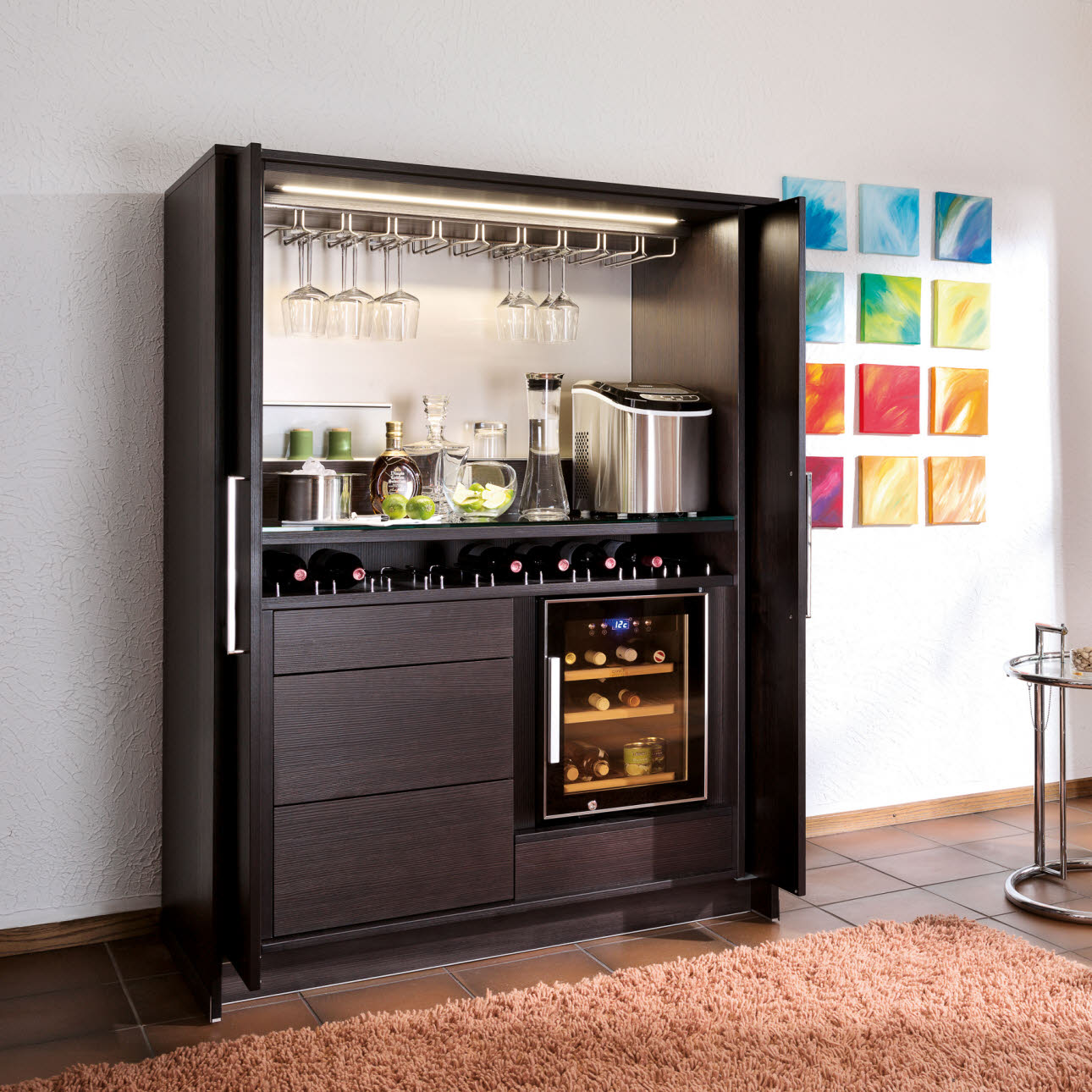 Functionele themakast en bar van Poggenpohl +STAGE heeft maar liefst 2 belangrijke design awards gewonnen. 