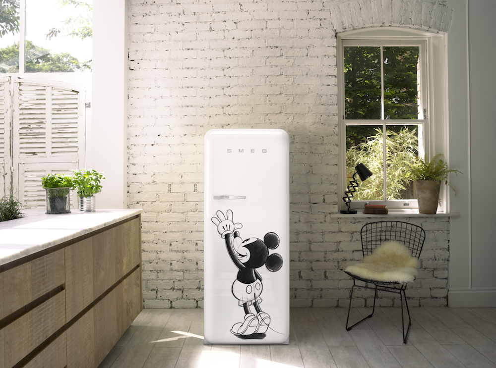 Smeg koelkast Mickey Mouse limited edition #smeglove #koelkast #smeg #disney #mickeymouse #keuken #keukeninspiratie