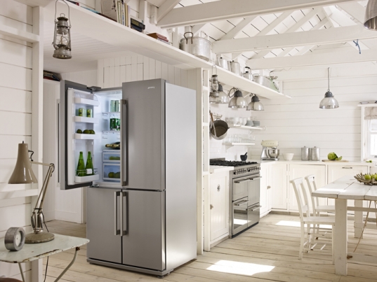 Smeg vrijstaande koel-/vriescombinatie FQ60XP