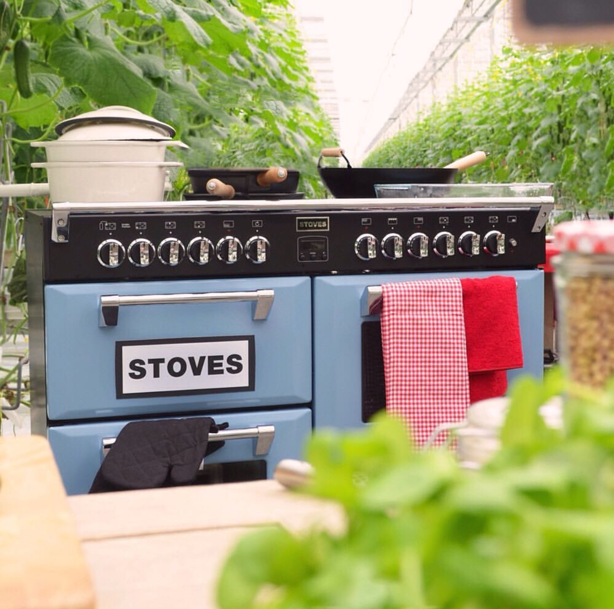 rtl nieuws uit eigen keuken stoves richmond fornuis in alle kleuren van de regenboog rtl nieuws uit eigen keuken stoves richmond fornuis in alle kleuren van de regenboog