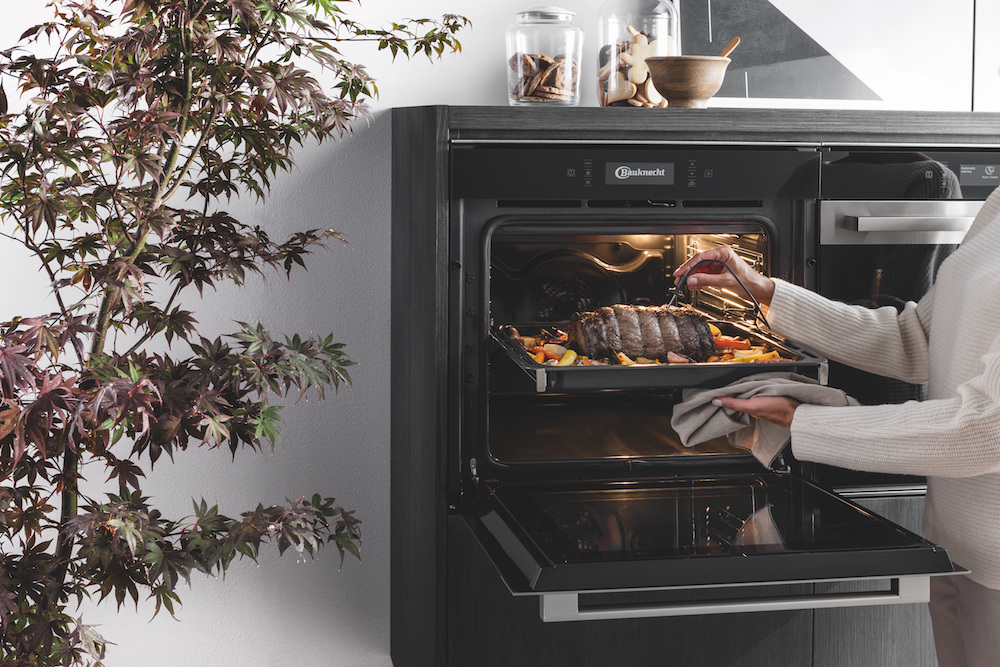 Oven van Bauknecht Collection 9 #keuken #inbouwapparatuur #bauknecht