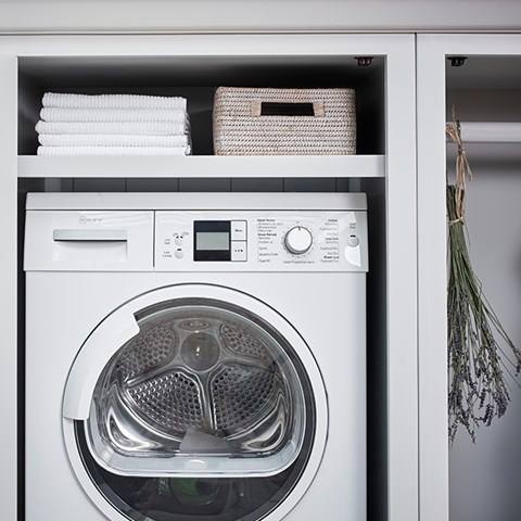 Neptune kast voor bijkeuken of waskamer-laundry room. Chichester meubel - Marin Zoon Interior Design