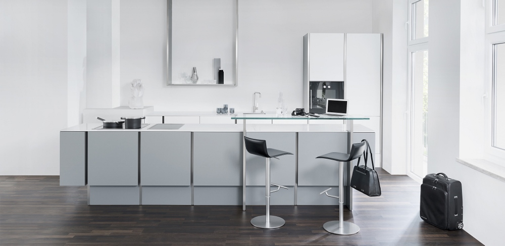 Moderne Poggenpohl witte keuken P730 Design by Porsche