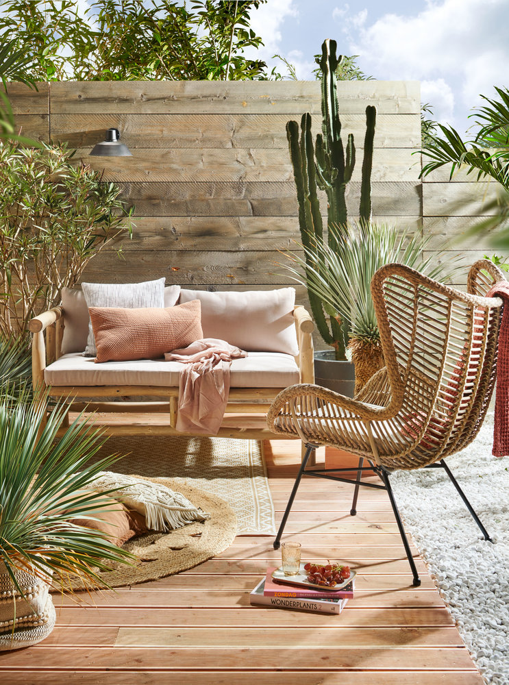 Tuininspiratie 2019. Terras met loungehoek #tuin #tuininspiratie #terras #tuinkleed #tuinbank #tuinmeubelen #karwei