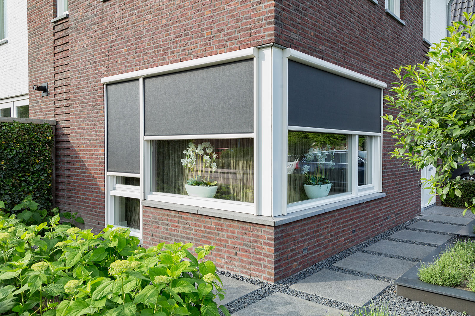 Verano screens laten zonlicht en warmte niet binnen in je huis. Warmte wordt optimaal gefilterd #verano #zonwering #warmte