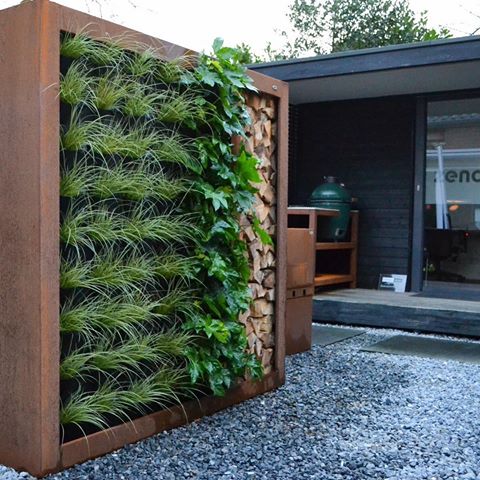 Zeno Green Divider tuinafscheiding met plantensysteem met irrigatie. Verticaal tuinieren #zeno #tuinafscheiding #planten