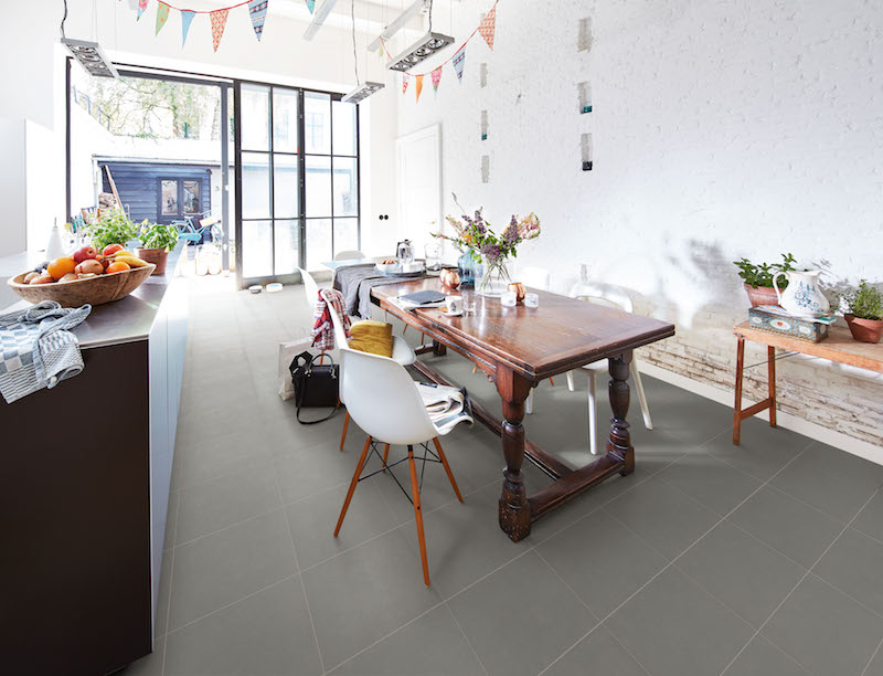 Vloer met de warmte van hout en de hardheid van steen: Naduravloer van Meister #vloer #interieur #laminaat #nadura #meister