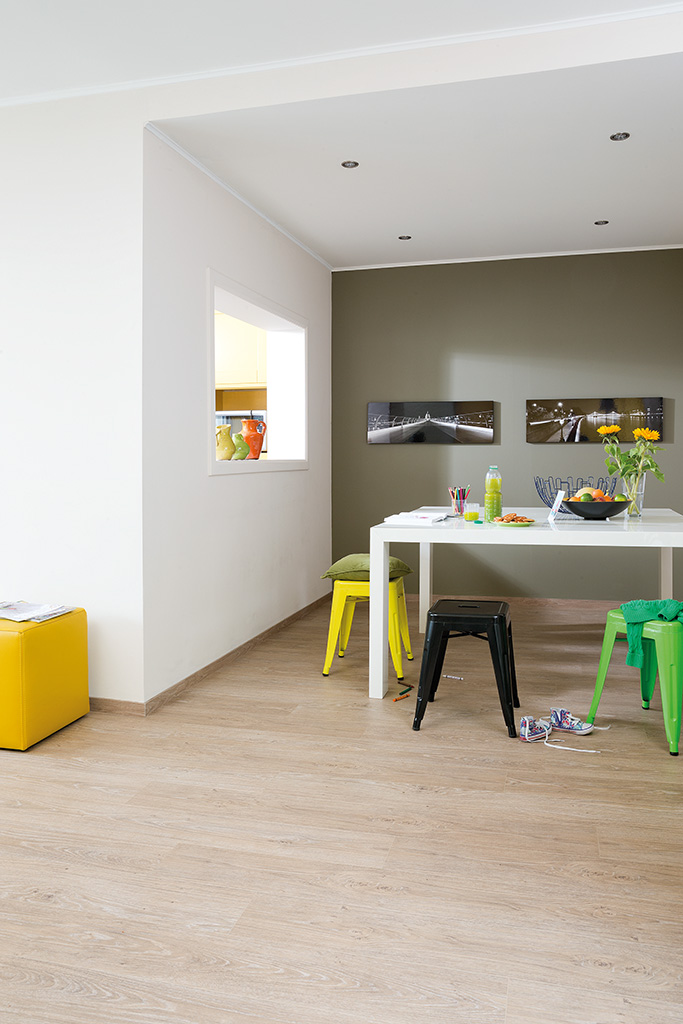 Kunststof vloer met natuurlijke uitstraling - Quick-Step luxe vinyl vloer Livyn