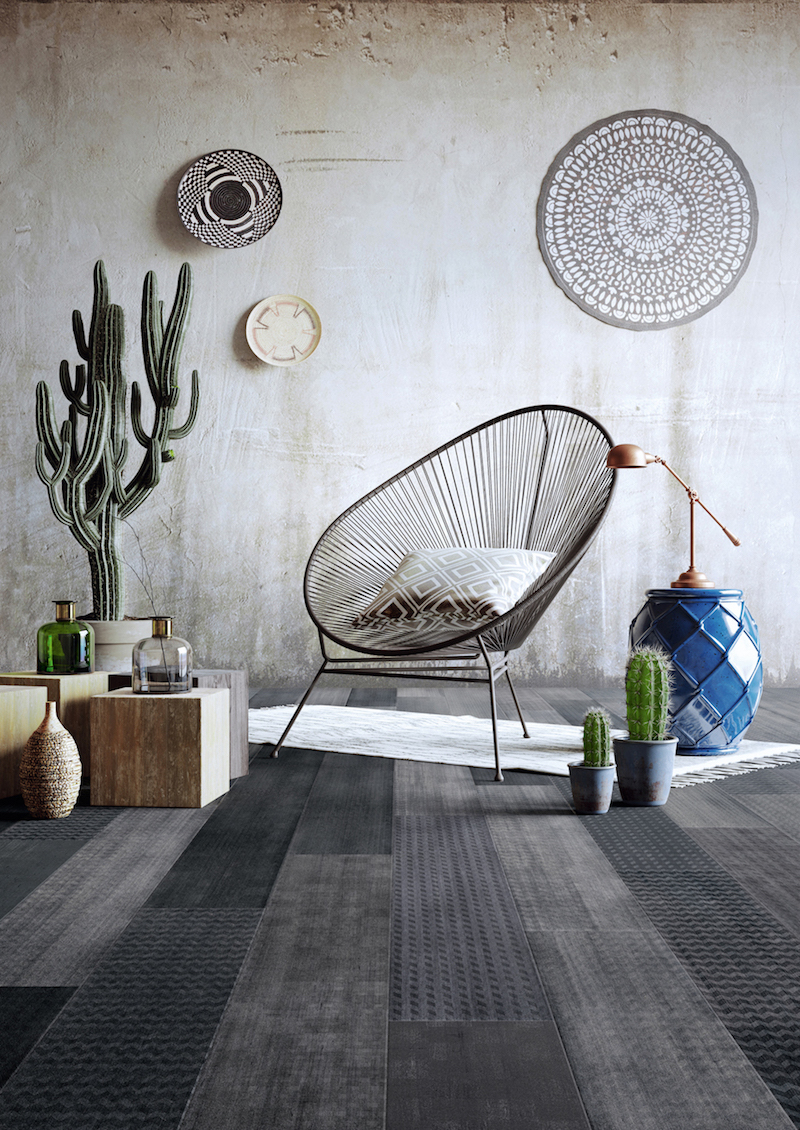 Interieurinspiratie: pvc vloeren met dessin Mystical waarbij hout en textiel zijn verweven. Expressive Floors uit de Impress collectie van Moduleo #vloeren #pvcvloer #moduleo #interieur #houtenvloer