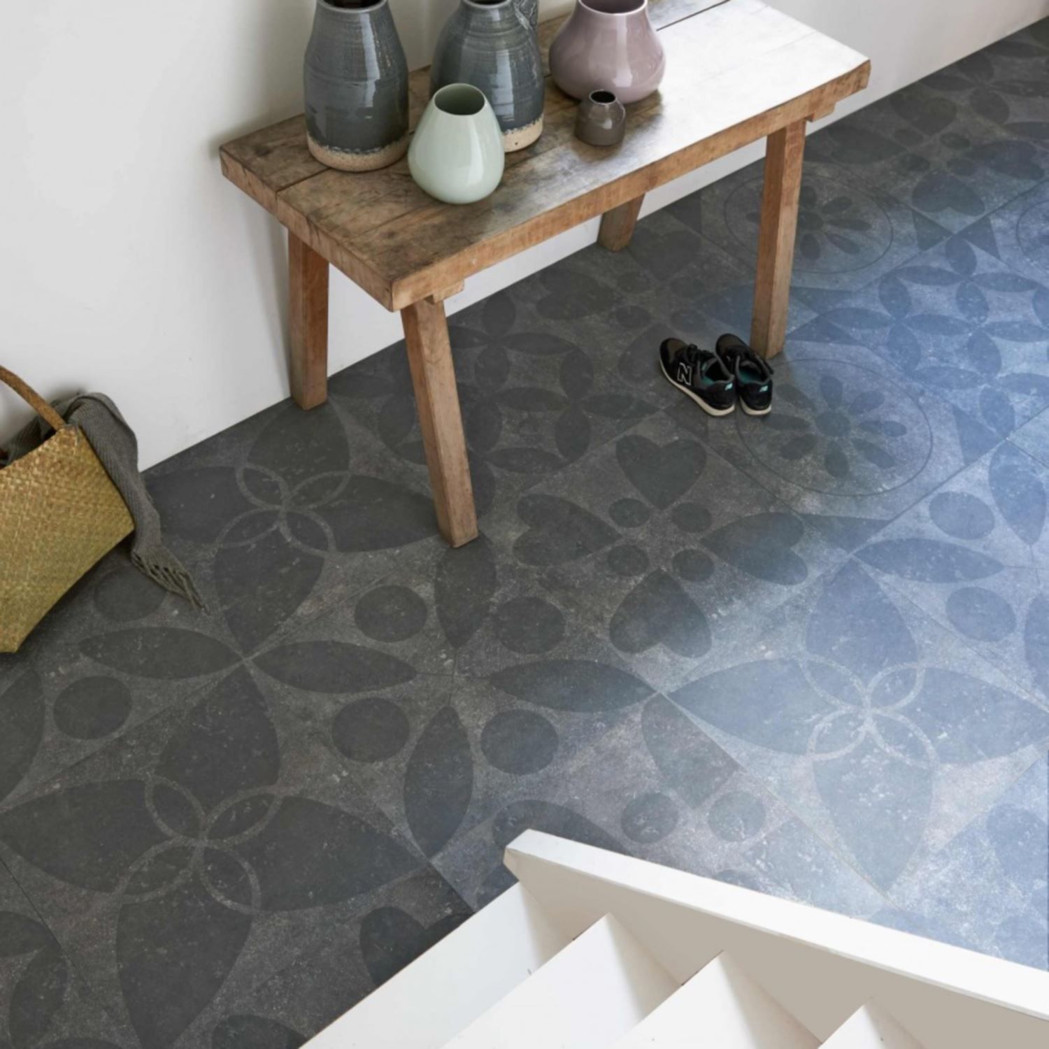 Tegels met patronen: Hormigon tegels van vtwonen by Douglas & jones #tegels #tegelvloer