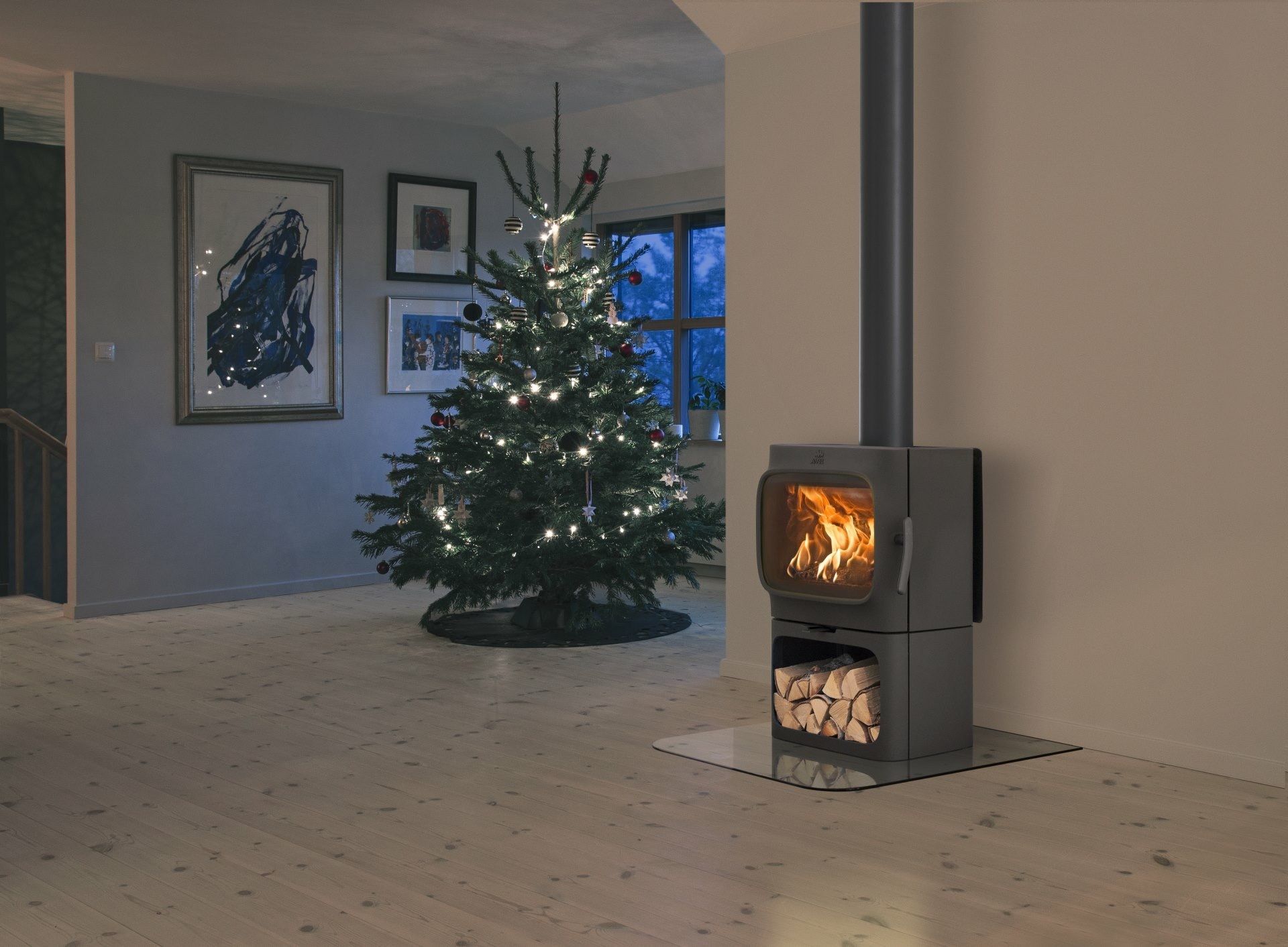 Jotul houtkachel kerst #kerstboom #interieur #houtkachel #kerst