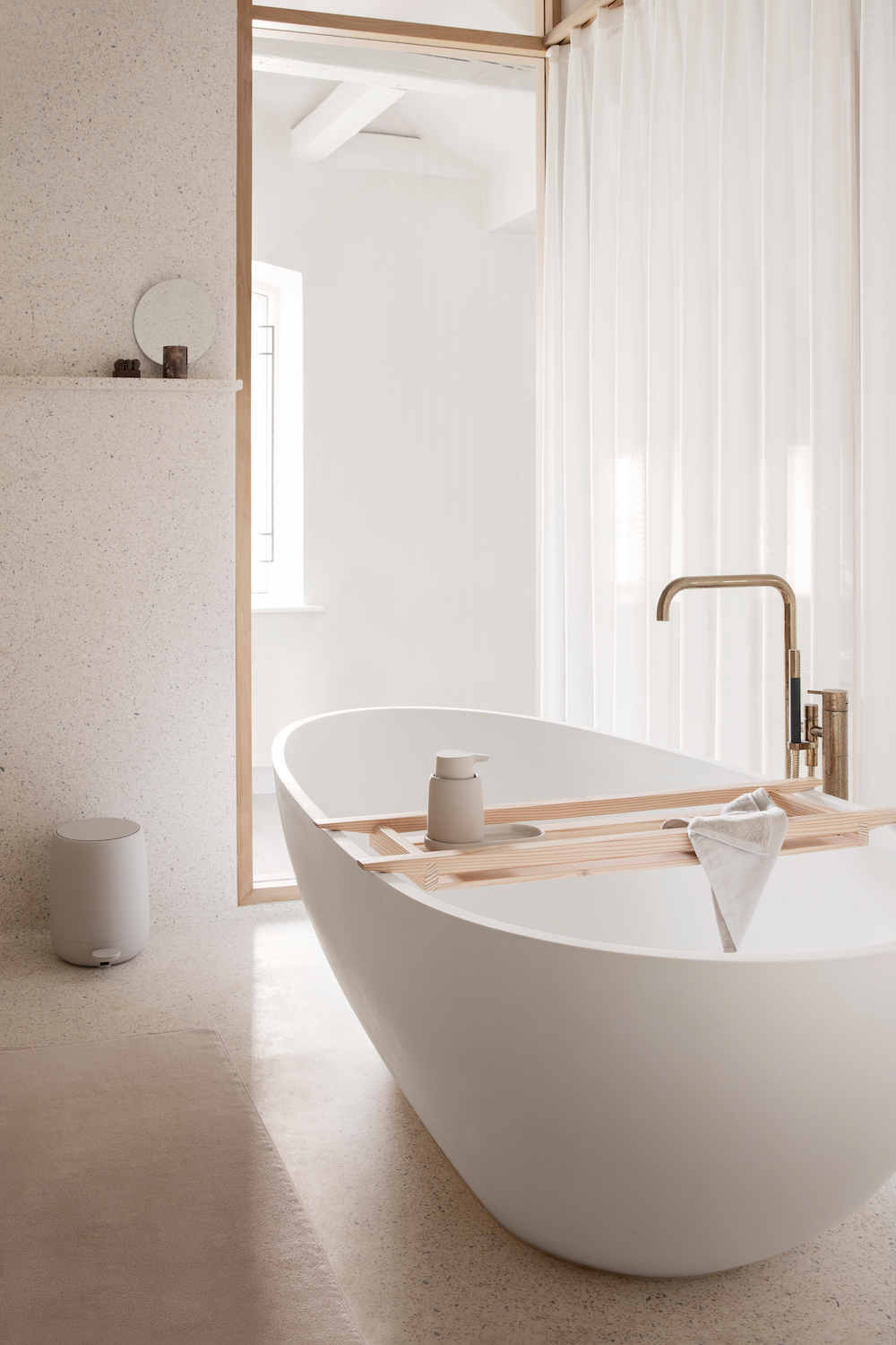 De mooiste badkamer accessoires #badkamer #accessoires #blomus #bathliving #inspiratie