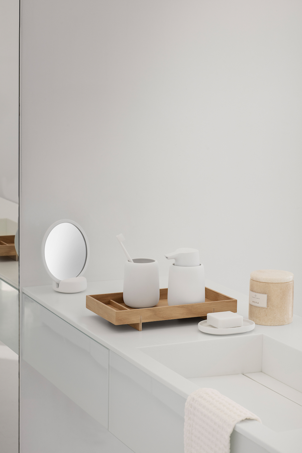 De mooiste badkamer accessoires #badkamer #accessoires #blomus #bathliving #inspiratie