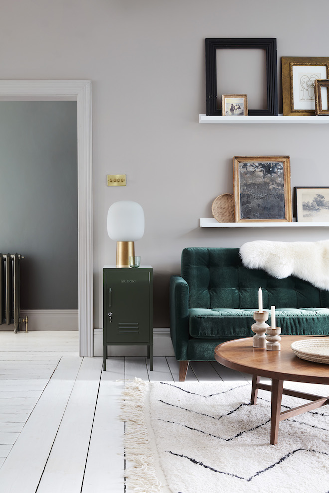 Intelligents paints little Greene