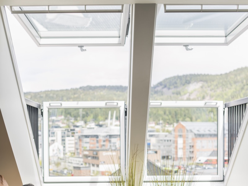 FotoExtra woonruimte met uitklapbaar balkon