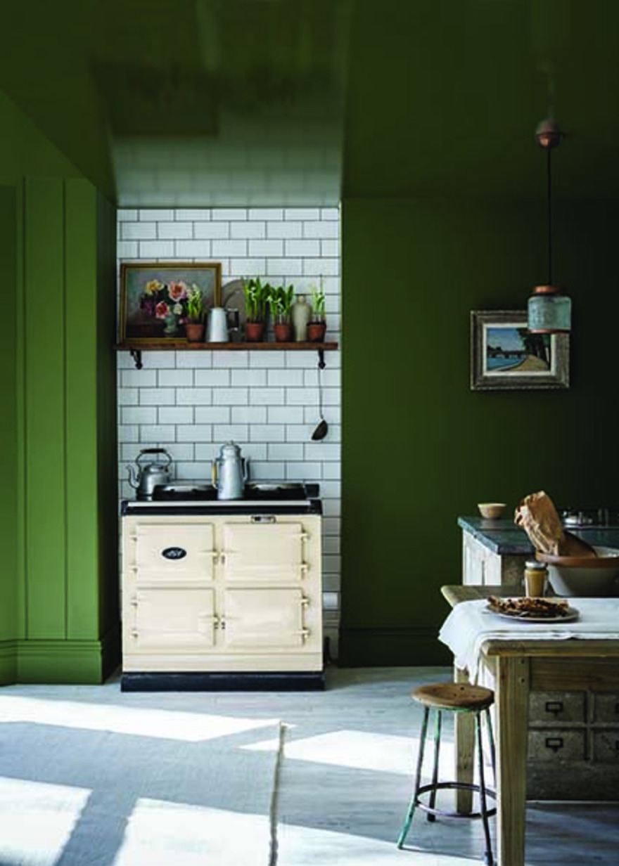 Nieuwe verfkleuren voor je interieur van Farrow & Ball: Brancha groen #keuken #groen #interieur #interieurinspiratie #muurverf #kluer #farrowball