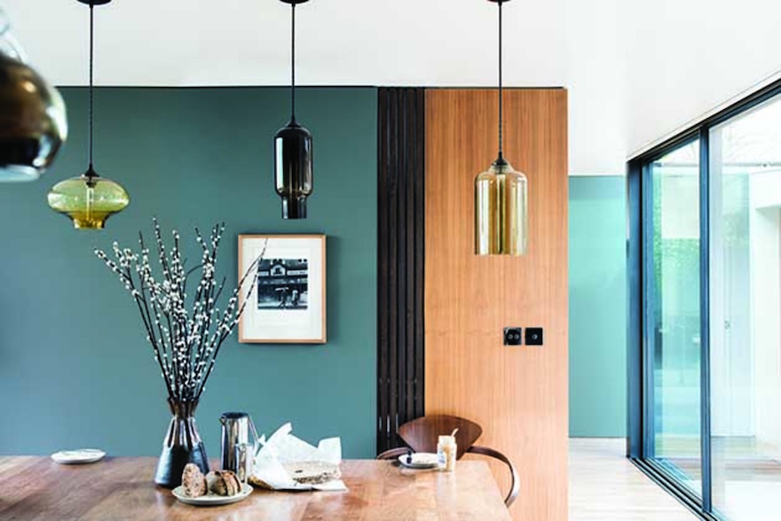 Nieuwe verfkleuren voor je interieur en keuken van Farrow & Ball: de Nimes blauw #interieur #interieurinspiratie #muurverf #kleur #farrowball