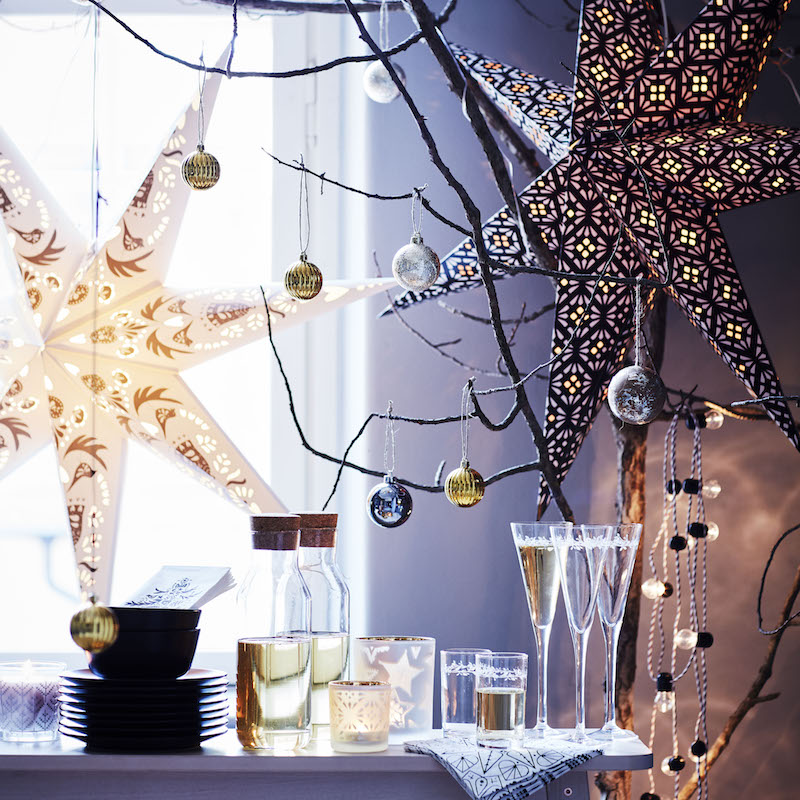 Breng je huis in feestelijke kerstsfeer met de nieuwe kerst collectie van IKEA #kerst #kerstversiering